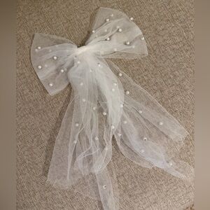 Pearl Clip In Hair Bow